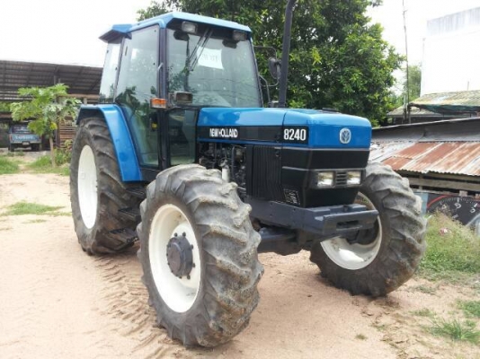 ขาย FORD NEW HOLLAND 8240 780,000 บาท