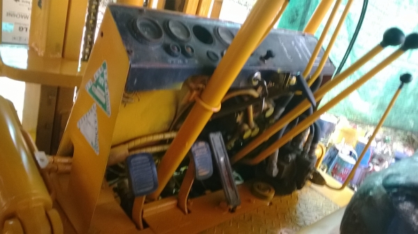 ขายฟอร์คลิฟท์2ตันดีเชลนำเข้าแท้ขั่วโมง2620ชม.ขาย175000บาทที่นครราชสีมาขายด่วน