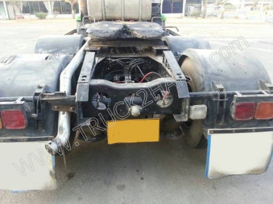 รถบรรทุก 10 ล้อ หัวลาก ยี่ห้อ NISSAN