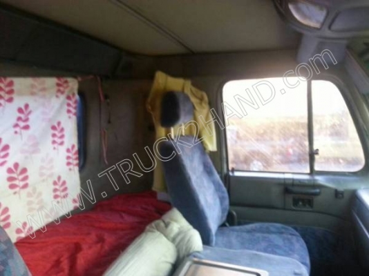 รถบรรทุก 10 ล้อ หัวลาก ยี่ห้อ NISSAN