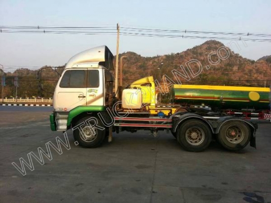 รถบรรทุก 10 ล้อ หัวลาก ยี่ห้อ NISSAN