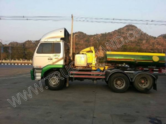 รถบรรทุก 10 ล้อ หัวลาก ยี่ห้อ NISSAN