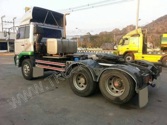 รถบรรทุก 10 ล้อ หัวลาก ยี่ห้อ NISSAN