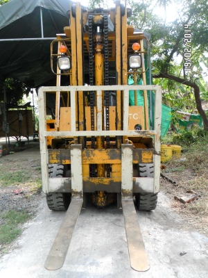 ขายรถยกขนาด1.5ตันดีเชลขายด่วน80000บาท