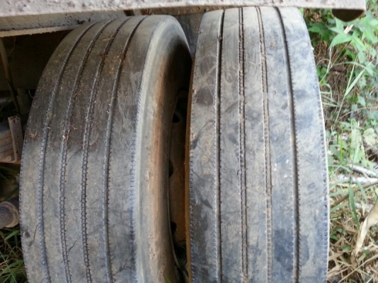 ขายหางพ่วง พื้นเรียบ 2 เพลา. ปี 34 สนใจติดต่อ 081 - 6079515 ขายหางพ่วง พื้นเรียบ 2 เพลา. ปี 34 สนใจติดต่อ 081 - 6079515