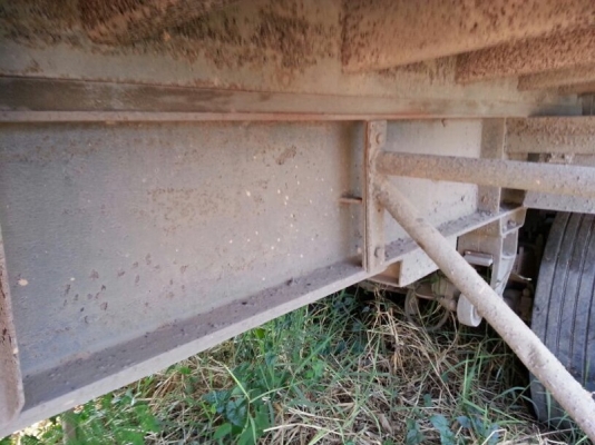 ขายหางพ่วง พื้นเรียบ 2 เพลา. ปี 34 สนใจติดต่อ 081 - 6079515 ขายหางพ่วง พื้นเรียบ 2 เพลา. ปี 34 สนใจติดต่อ 081 - 6079515