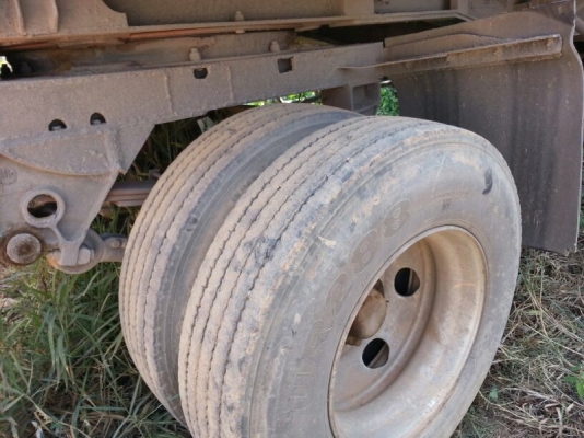 ขายหางพ่วง พื้นเรียบ 2 เพลา. ปี 34 สนใจติดต่อ 081 - 6079515 ขายหางพ่วง พื้นเรียบ 2 เพลา. ปี 34 สนใจติดต่อ 081 - 6079515