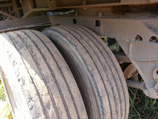 ขายหางพ่วง พื้นเรียบ 2 เพลา. ปี 34 สนใจติดต่อ 081 - 6079515 ขายหางพ่วง พื้นเรียบ 2 เพลา. ปี 34 สนใจติดต่อ 081 - 6079515