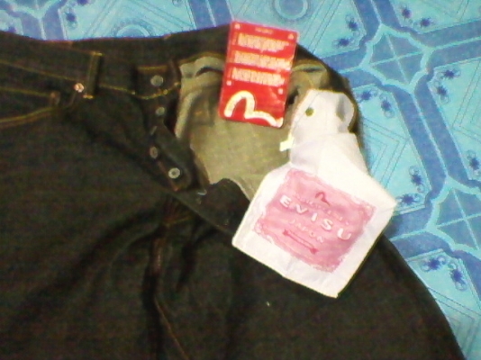 ขายยีนส์ Evisu No.2 เพื่อนซื้อมาฝาก ใส่ไม่ได้ - -