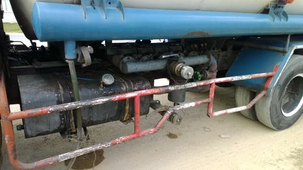 (ขายไปให้คุณตู่ อุทัยฯ)10ล้อเพลาเดียวบรรทุกน้ำมันISUZU JCM 175แรง เครื่อง6BG1 วางหัวเก๋งร็อคกี้ รถใช้งานอยู่.. (ขายไปให้คุณตู่ อุทัยฯ)10ล้อเพลาเดียวบรรทุกน้ำมันISUZU JCM 175แรง เครื่อง6BG1 วางหัวเก๋งร็อคกี้ รถใช้งานอยู่..