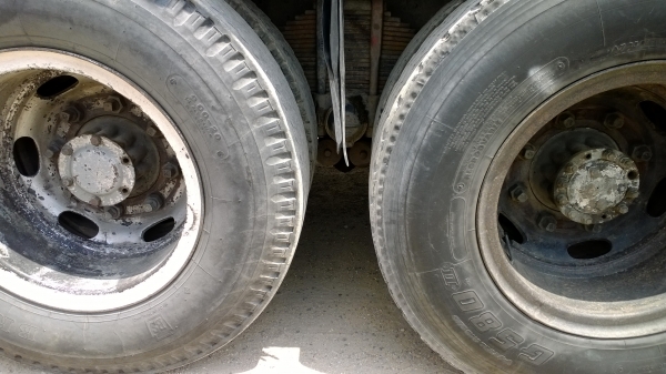 (ขายไปให้คุณตู่ อุทัยฯ)10ล้อเพลาเดียวบรรทุกน้ำมันISUZU JCM 175แรง เครื่อง6BG1 วางหัวเก๋งร็อคกี้ รถใช้งานอยู่.. (ขายไปให้คุณตู่ อุทัยฯ)10ล้อเพลาเดียวบรรทุกน้ำมันISUZU JCM 175แรง เครื่อง6BG1 วางหัวเก๋งร็อคกี้ รถใช้งานอยู่..