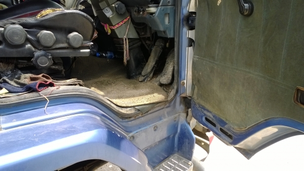 (ขายไปให้คุณตู่ อุทัยฯ)10ล้อเพลาเดียวบรรทุกน้ำมันISUZU JCM 175แรง เครื่อง6BG1 วางหัวเก๋งร็อคกี้ รถใช้งานอยู่.. (ขายไปให้คุณตู่ อุทัยฯ)10ล้อเพลาเดียวบรรทุกน้ำมันISUZU JCM 175แรง เครื่อง6BG1 วางหัวเก๋งร็อคกี้ รถใช้งานอยู่..