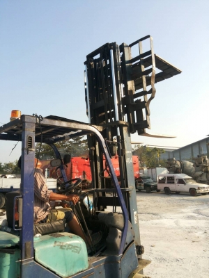 ขายฟอร์คลิฟต์ KOMUTSU FD20C-12, 4 ตัน ขายฟอร์คลิฟต์ KOMUTSU FD20C-12, 4 ตัน