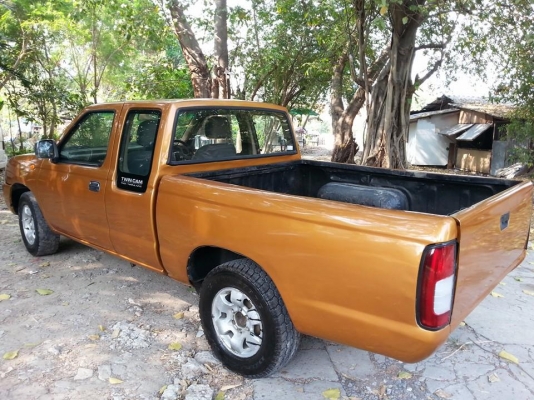 นิสสัน ฟรอนเทียร์ แคป ปี 02 เครื่อง 3.0 ขายด่วน 125000 ค่ะ