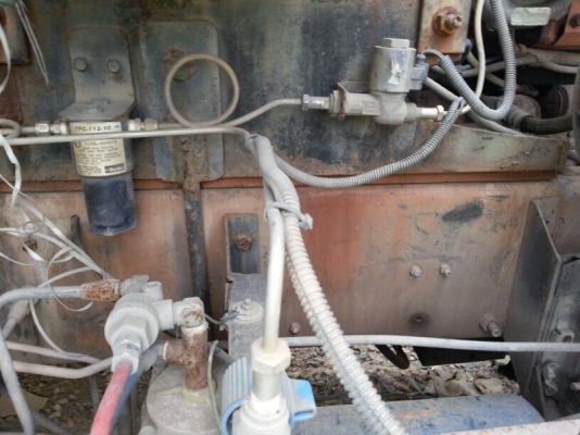 รถอีซูซุ 10 ล้อ พื้นเรียบ FVZ 280 แรงม้า. ปี 38 สนใจติดต่อ 081 - 6079515 รถอีซูซุ 10 ล้อ พื้นเรียบ FVZ 280 แรงม้า. ปี 38 สนใจติดต่อ 081 - 6079515