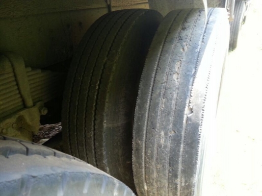 รถอีซูซุ 10 ล้อ พื้นเรียบ FVZ 280 แรงม้า. ปี 38 สนใจติดต่อ 081 - 6079515 รถอีซูซุ 10 ล้อ พื้นเรียบ FVZ 280 แรงม้า. ปี 38 สนใจติดต่อ 081 - 6079515