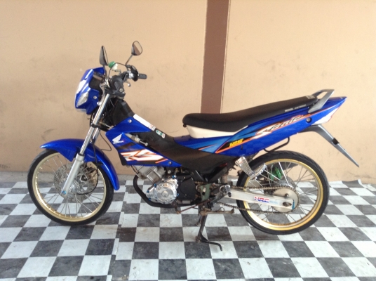 ขาย!!! เวฟ125R ดิ๊สหน้าหลัง ปี49 รถเครื่องดีคับ มีเล่มทะเบียนครบ ภาษีไม่หมด