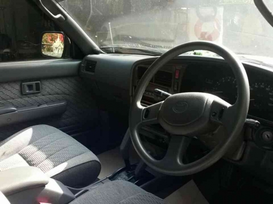 ขายด่วนรถ TOYOTA FORUNER  รถสภาพสวย