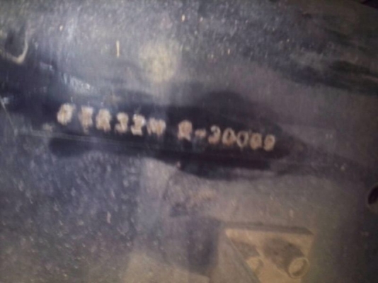 รถอีซุซุ 6 ล้อดั้ม FTR 195 แรงม้า. ปี 39  สนใจติดต่อ 081 - 6079515