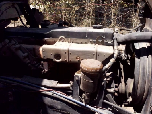 รถอีซุซุ 6 ล้อดั้ม FTR 195 แรงม้า. ปี 39  สนใจติดต่อ 081 - 6079515