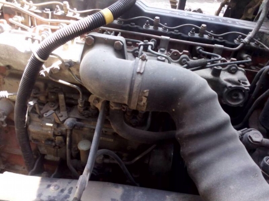 รถอีซุซุ 6 ล้อดั้ม FTR 195 แรงม้า. ปี 39  สนใจติดต่อ 081 - 6079515