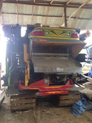 ขายรถเกี่ยวข้าวไทยเส็ง เดี่ยวทรนงจ้าวพายุ