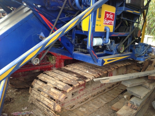 ขายรถเกี่ยวข้าวไทยเส็ง เดี่ยวทรนง