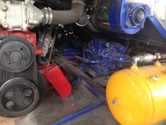 ขายรถเกี่ยวข้าวไทยเส็ง เดี่ยวทรนง