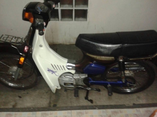 ขายrc100เครืองดีราคา3500บาทไม่มีทะเบียนนะจร้าออกใบซื้อขายให้จร้า