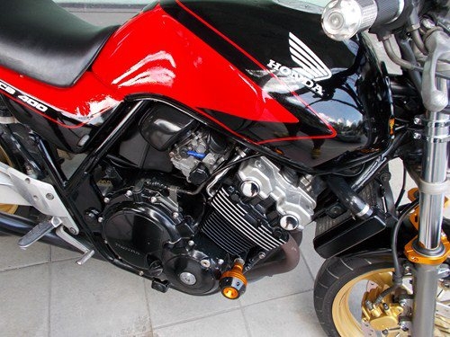 รับบิ้วประกอบเก็บงานทำสีดัดแปลงบิ๊กไบค์ทุกรุ่นเข้ามาดูก่อนได้ครับก่อนตัดสินใจ