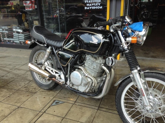 รับบิ้วประกอบเก็บงานทำสีดัดแปลงบิ๊กไบค์ทุกรุ่นเข้ามาดูก่อนได้ครับก่อนตัดสินใจ