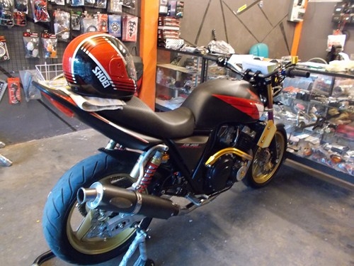 รับบิ้วประกอบเก็บงานทำสีดัดแปลงบิ๊กไบค์ทุกรุ่นเข้ามาดูก่อนได้ครับก่อนตัดสินใจ