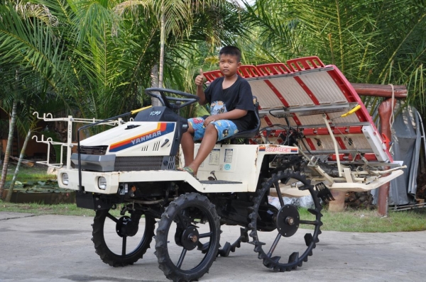 โมโห!! ลดกระหน่ำขายรถดำนา YANMAR ARP4 สภาพสวยเดิมจากญี่ปุ่นยังไม่เคยใช้ในไทย 39,000 เท่านั้น!!