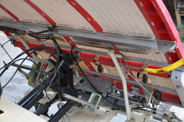 โมโห!! ลดกระหน่ำขายรถดำนา YANMAR ARP4 สภาพสวยเดิมจากญี่ปุ่นยังไม่เคยใช้ในไทย 39,000 เท่านั้น!!