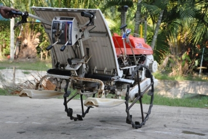 ขายรถดำนาราคาถูก KUBOTA S1-25 สภาพสวยเดิมจากญี่ปุ่นยังไม่เคยใช้ในไทย 18,000เท่านั้น!!