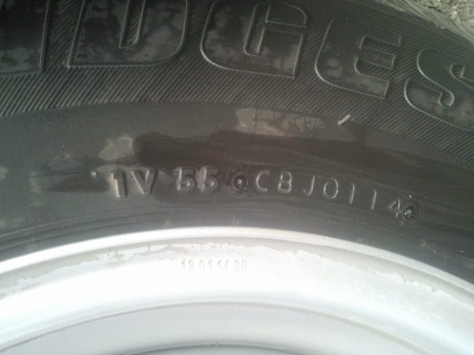 ขายยาง bridgestone 195 r15 ถอดป้ายแดง