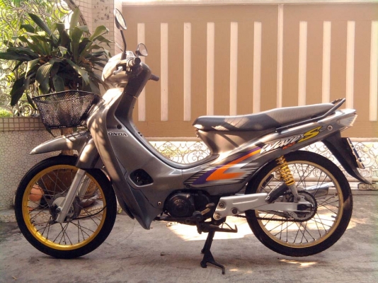 ขออนุญาติขาย HONDA WAVE 100 สวยๆ โอนให้ฟรีครับ