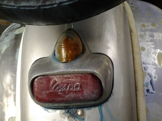 ขาย vespa อินเดียบอดี้แท้ ไม่แปลงดั้ง บอดี้ไม่มีลอยปะผุ ราคา 31,000 บาท รับแลกรับเทรินทุกรุ่นครับ