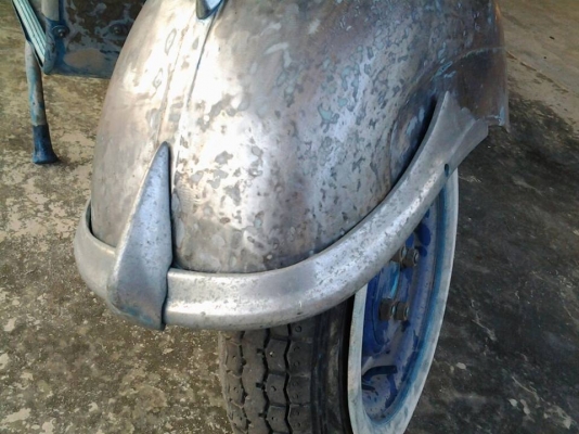 ขาย vespa อินเดียบอดี้แท้ ไม่แปลงดั้ง บอดี้ไม่มีลอยปะผุ ราคา 31,000 บาท รับแลกรับเทรินทุกรุ่นครับ