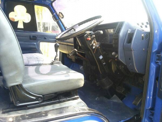 ISUZU NPR 110 รถสวย เครื่องแน่น ภายในครบ  360,000