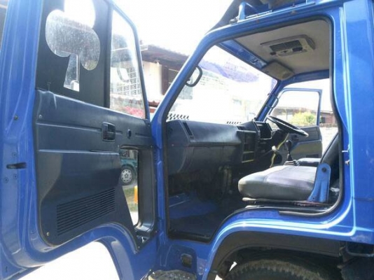 ISUZU NPR 110 รถสวย เครื่องแน่น ภายในครบ  360,000