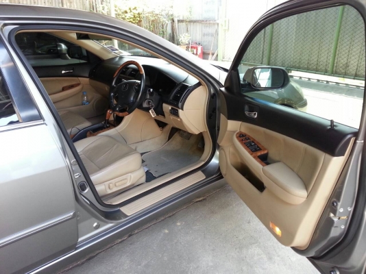 -----ขาย HONDA ACCORD V6 ปึ 2004------