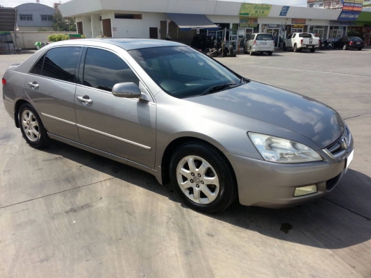 -----ขาย HONDA ACCORD V6 ปึ 2004------