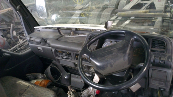 NKR Isuzu ตัวยาวพิเศษ 4.3 ม. รถนอก มีคันเดียว เครื่องยนต์ 150แรง 4HJ พิเศษสุดๆ NKR Isuzu ตัวยาวพิเศษ 4.3 ม. รถนอก มีคันเดียว เครื่องยนต์ 150แรง 4HJ พิเศษสุดๆ