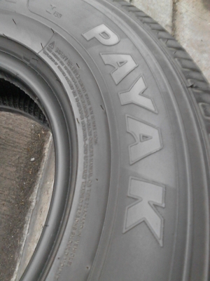 195R14  DEESTONE PAYAK R401  มี 1 เส้น  โทร.081-427-3941