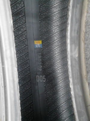 195R14  DEESTONE PAYAK R401  มี 1 เส้น  โทร.081-427-3941