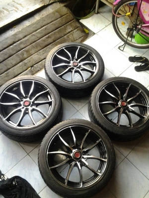 ขายล้อ Lenso samurai ไร้ริ้วรอย พร้อมยาง Toyo 205/45/17 ปลายปี08 ดอกเต็ม เนื้อนิ่ม จัดไปชุดละ 8,500 บาท