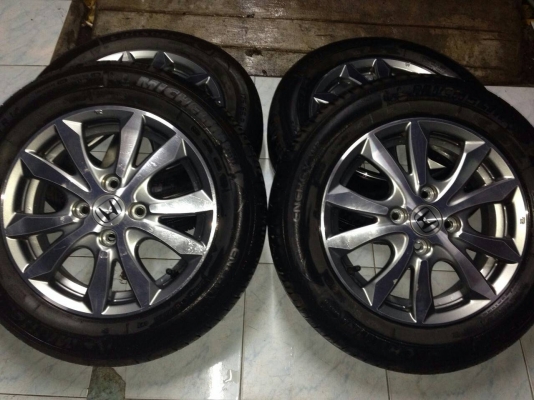 ล้อ Brio สภาพป้ายแดง 14" 4รู100 พร้อมยาง 175-65-14 ปลายปี12 ดอกเต็ม ชุดละ 5,400 บาท