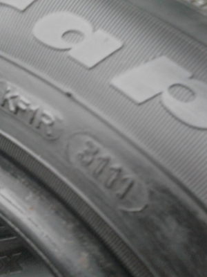 ขายยาง185/70R14และ195/70R14 มีอย่างละเส้น รวม 2 เส้น TEL.081-427-3941 ขายยาง185/70R14และ195/70R14 มีอย่างละเส้น รวม 2 เส้น TEL.081-427-3941