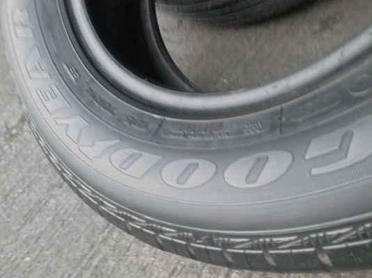 ขายยาง185/70R14และ195/70R14 มีอย่างละเส้น รวม 2 เส้น TEL.081-427-3941 ขายยาง185/70R14และ195/70R14 มีอย่างละเส้น รวม 2 เส้น TEL.081-427-3941